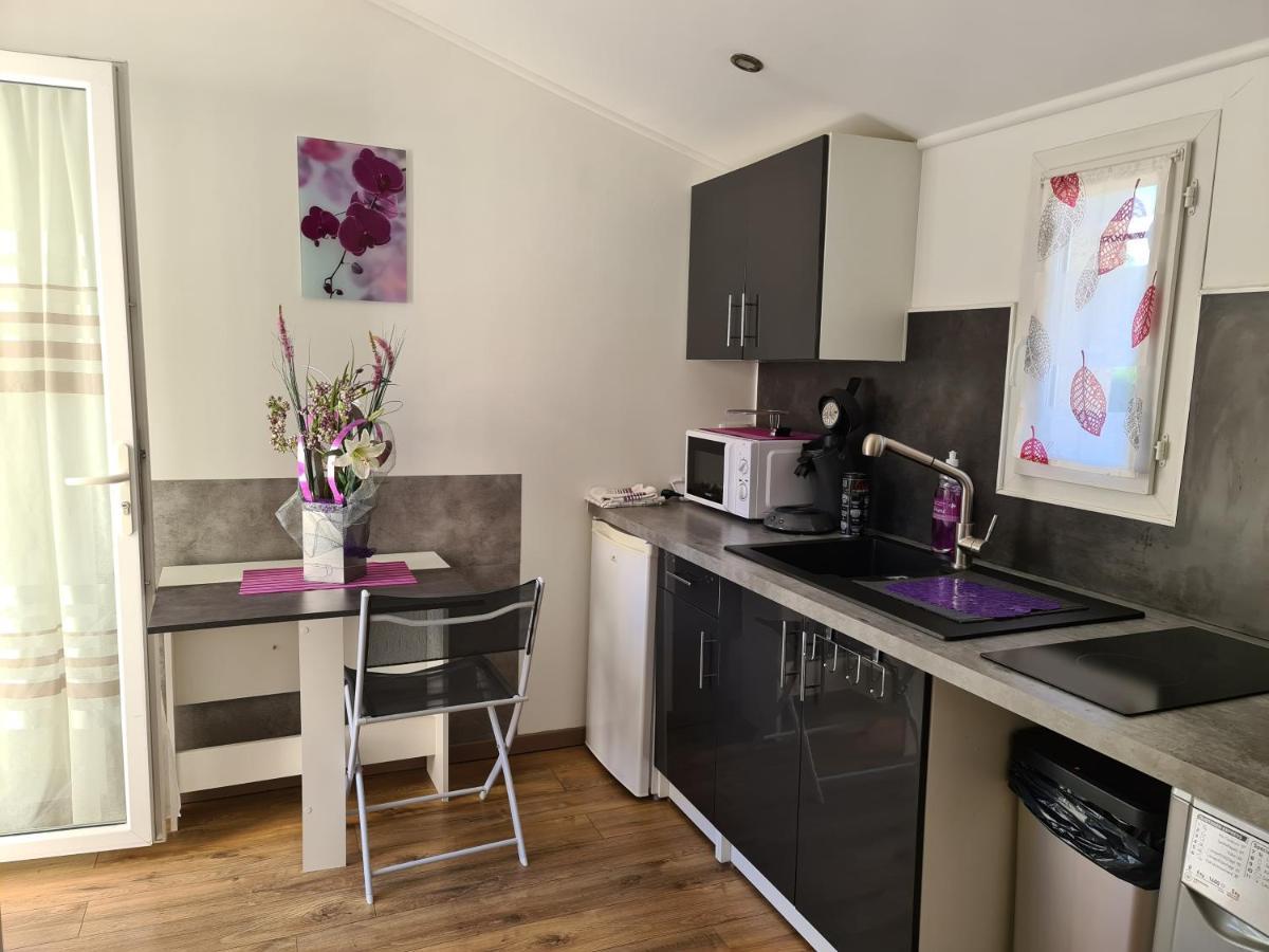 3 indépendants dans villa avec piscine terrasse, jardin, parking clos, wifi Meyreuil Esterno foto