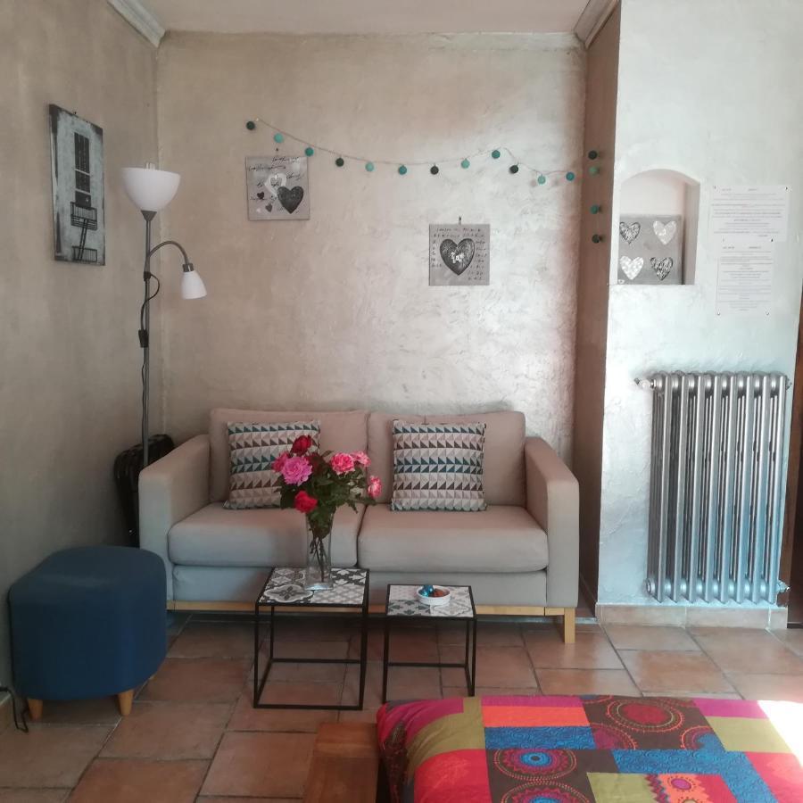 3 indépendants dans villa avec piscine terrasse, jardin, parking clos, wifi Meyreuil Esterno foto