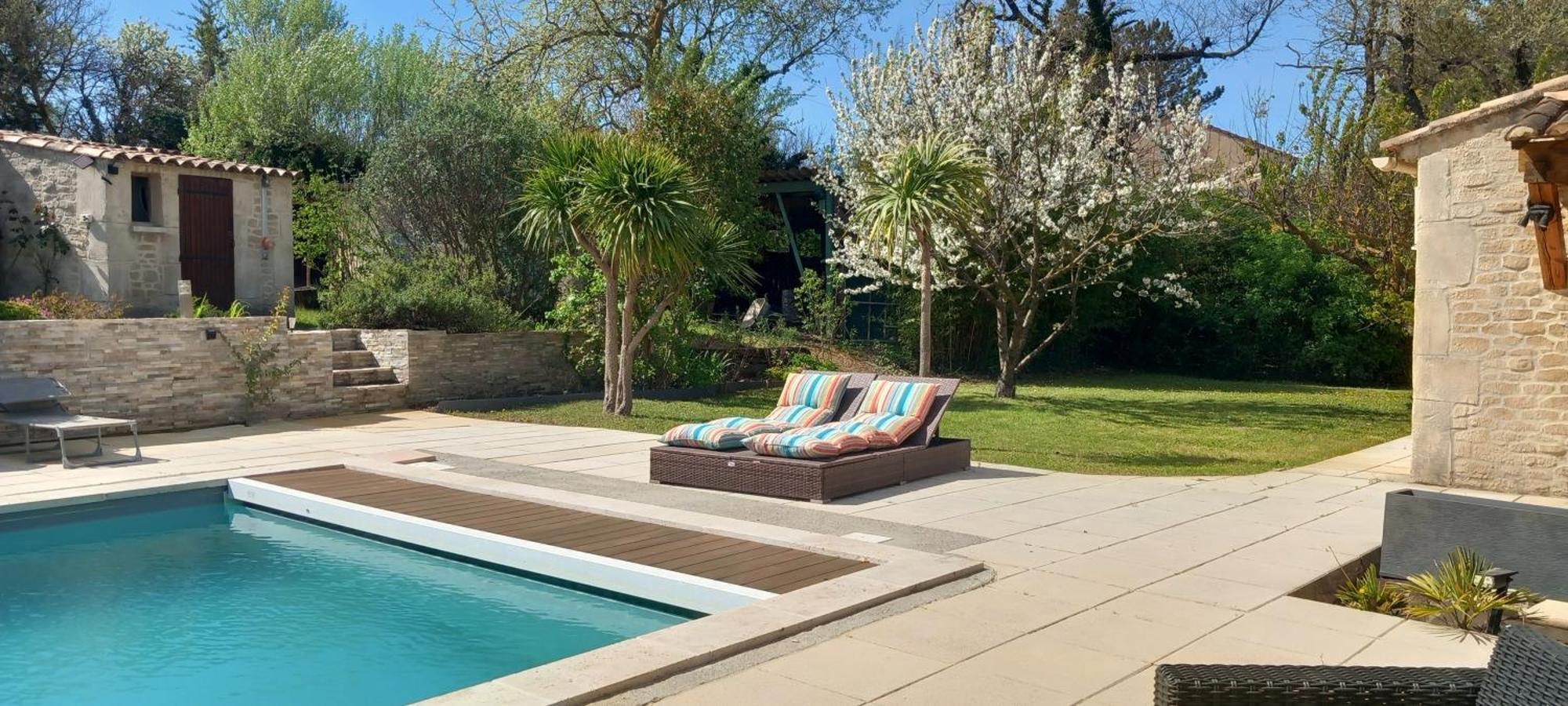 3 indépendants dans villa avec piscine terrasse, jardin, parking clos, wifi Meyreuil Esterno foto